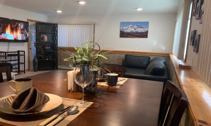 Scenic Foothills House | Cozy 2 Bedroom