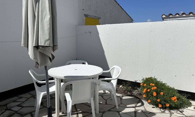 Bretignolles-sur-Mer House | Cozy 2-Room House with Mezzanine, Pool, and Tennis, 600m from Sea - Bretignolles-sur-Mer