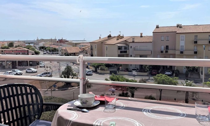 Port-la-Nouvelle Apartment | Cozy 2-Room Apartment with AC, Balconies, Near Beach and Shops - Sleeps 4
