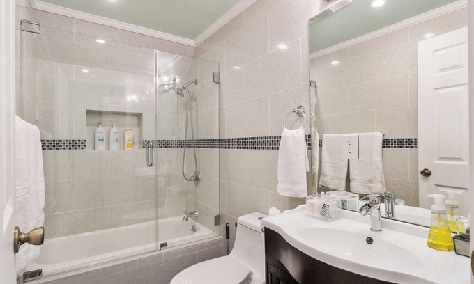 Merced Manor House | Cozy 2BD/2BA nr Beach/SFSU/Shopping/FoodRelax