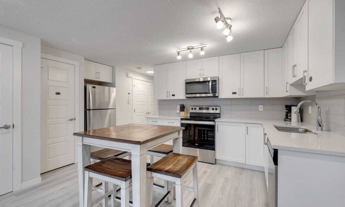 Southeast Calgary Condo | Cozy 2Bed Condo in Seton near South Health Campus
