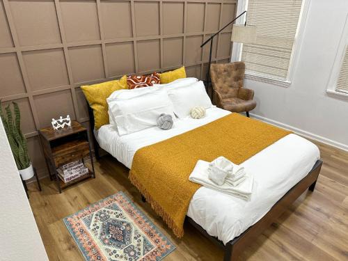 Florence-Graham Apartment | Cozy 2BR/2BA Duplex Downtown LA