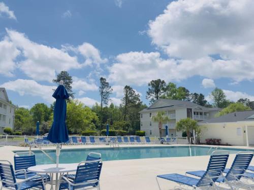 Carolina Forest Apartment | Cozy 2BR condo at River Oaks