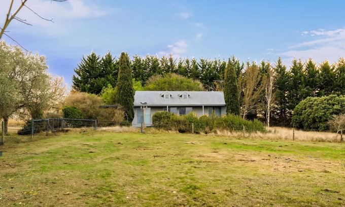 Balnarring Cottage | Cozy 2BR Cottage Near Beach & Village Shops