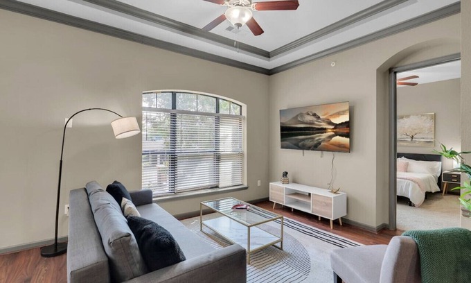 Brady Arts District Apartment | Cozy 2BR Near BOK Center-Gym, Pool, Pet Frndly