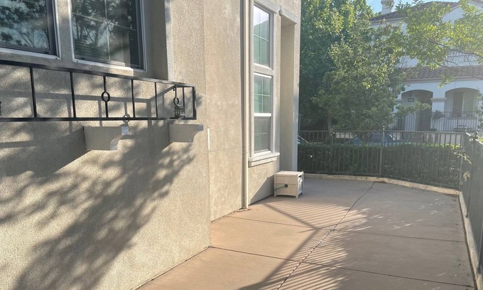 South San Jose House | Cozy 3 Bedroom, 2.5 Bath, Large Patio, Fireplace