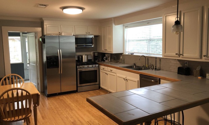 Killian House | Cozy 3 bedroom house that sits on a secluded dead end road.
