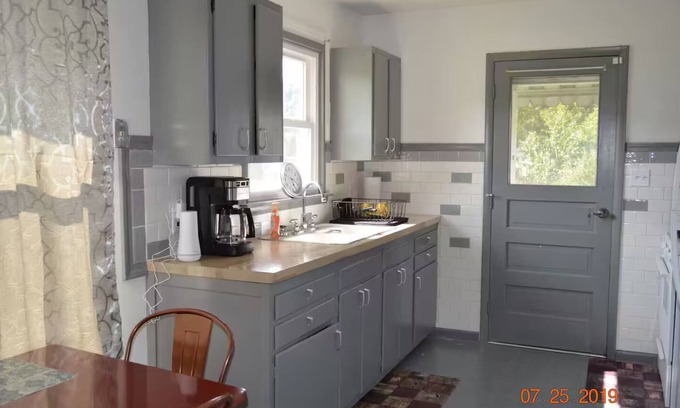 New Martinsville House | Cozy 3-bedroom house in quite neighborhood.