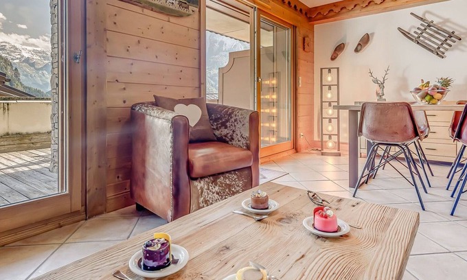 Champagny-en-Vanoise Apartment | Cozy 3-Room Apartment for 6 in Champagny-en-Vanoise with Amenities & Stunning Views