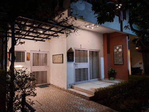 Greater Noida Villa | Cozy 3BHK villa with terrace