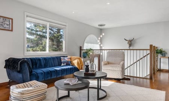 Kelvin Grove House | Cozy 3BR Home,Huge Backyard in Quiet Neighbourhood