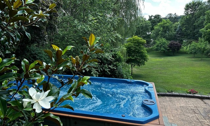Annville House | Cozy, 4 bedroom, 2 1/2 bath, Hot tub/Swim spa, 10 minutes to Hershey attractions