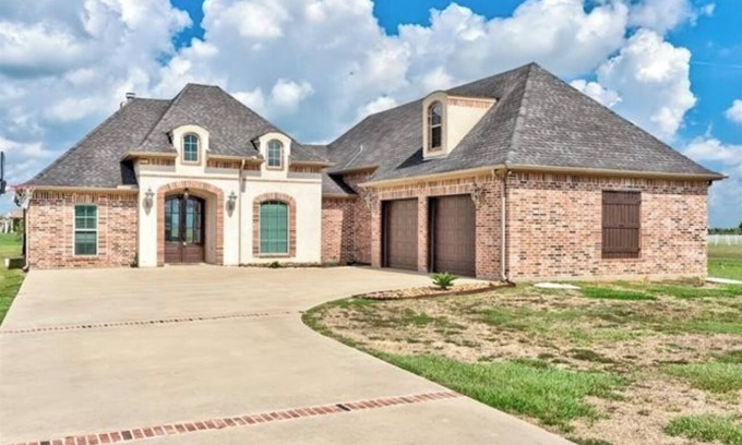 Beaumont House | Cozy 4-bedroom house in peaceful Fannet with WiFi, AC