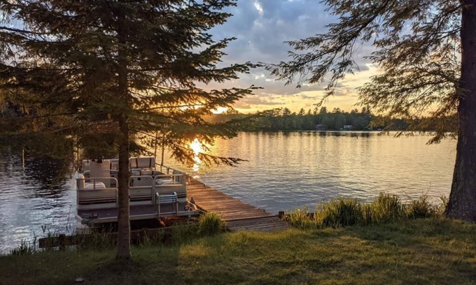 Eagle River House | Cozy 4-bedroom lake house with private boat dock on the Chain of Lakes!