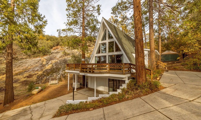Bass Lake Cabin | Cozy A Frame Cabin, Bass Lake, Ca-Acorn Falls