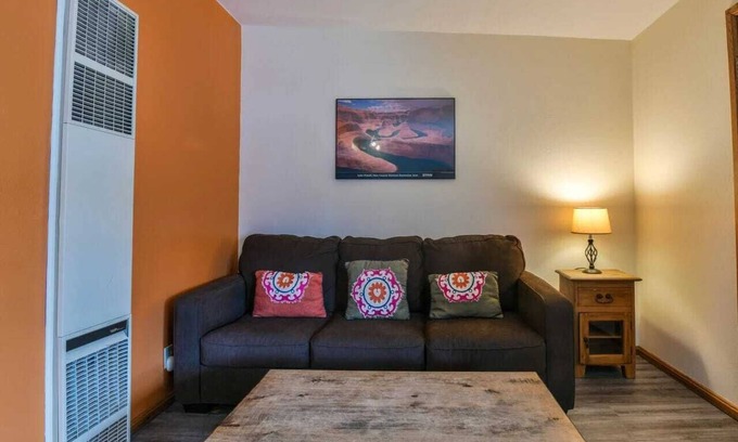 Moab House | Cozy Adventure Pad Near Downtown - Rose Tree 2