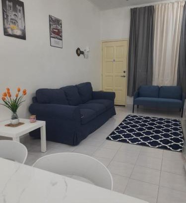 George Town House | Cozy AiZHome