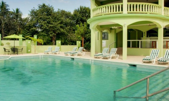 San Ignacio Cottage | Cozy and affordable 'cottage'- Central, walking distance to town and river- MB