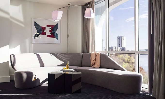 Waller Creek District Hotel | Cozy And Comfortable Accommodation Near Margaret Hoffman Oak Park!