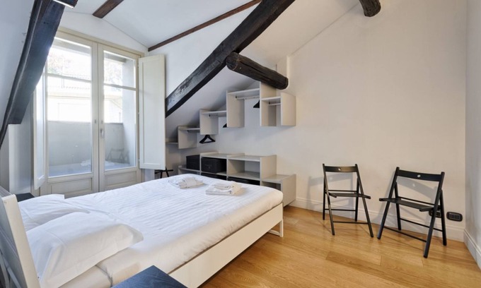 Historic Centre Apartment | Cozy and modern 80sqm apartment equipped with all comforts.