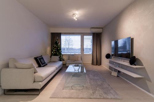 Rovaniemi Apartment | Cozy and modern apartment with lakeside view