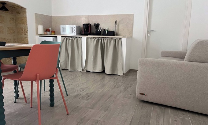 Gioia del Colle House | Cozy and organized dwelling, ideal for a couple or a small family.