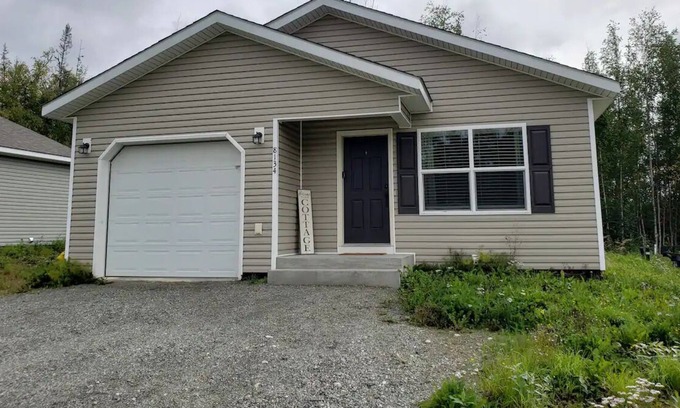 Knik-Fairview Cottage | Cozy and quiet 3 bedroom cottage