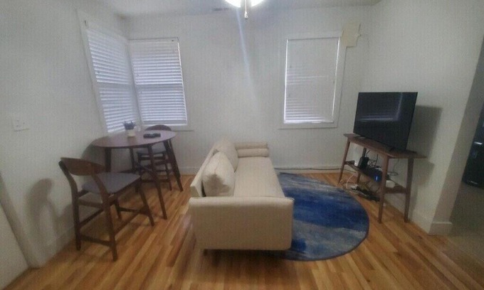 East Ocean View Apartment | Cozy and quiet Apartment near the beach