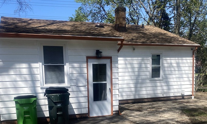Garfield Heights House | Cozy and quiet with all the comforts of home