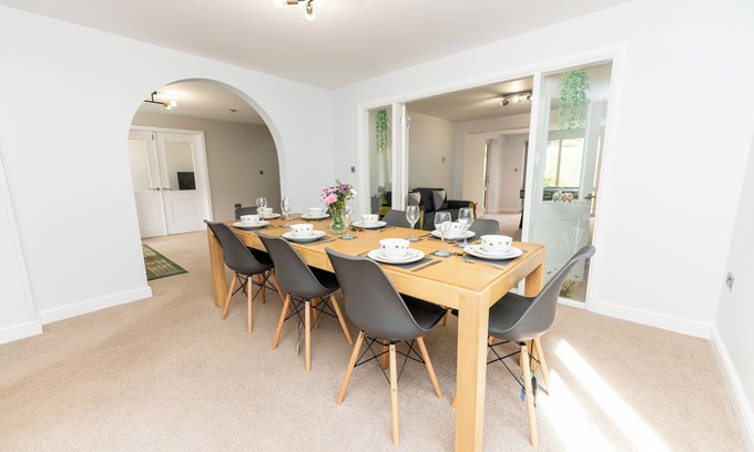 Caistor House | Cozy and spacious family retreat in the heart of Lincolnshire