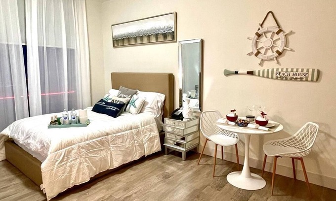 Hollywood Lakes Apartment | Cozy apartment, 1 step away from the beach! in the most luxurious area of Miami
