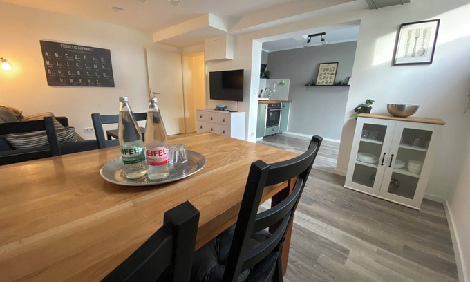 Dueren Apartment | Cozy apartment - 70m² between city and nature