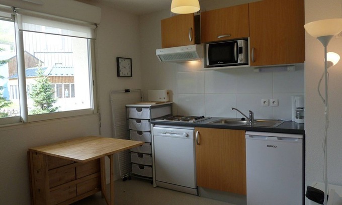 Arette Apartment | Cozy Apartment for 4 with Ski-In/Ski-Out Access, Ski Locker, Free Parking, Near Lift in Arette