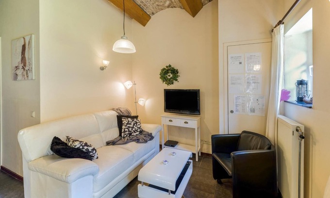 Mesch Apartment | Cozy apartment in South Limburg in an old mill