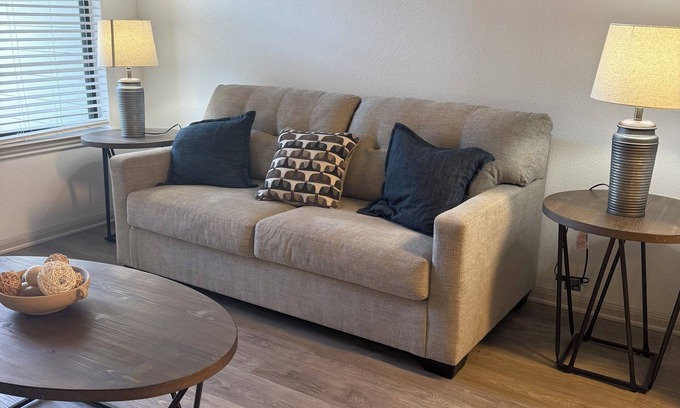 Frisco Apartment | Cozy apartment in awesome Frisco with WiFi, fitness room, AC