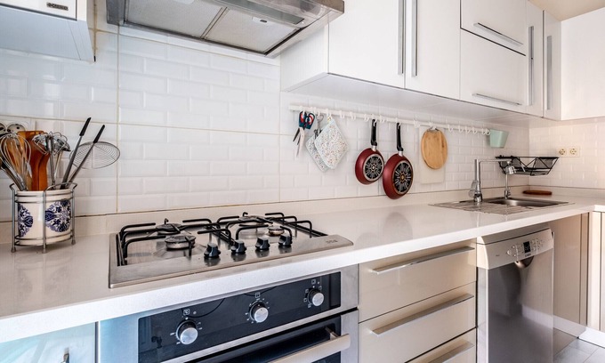 Bostanci Apartment | Cozy Apartment in Bostanci, Kadikoy