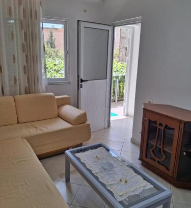 Delvine Apartment | Cozy Apartment in Delvinë