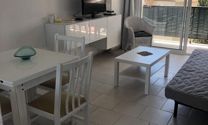 Torremolinos Apartment | Cozy apartment in Torremolinos beach