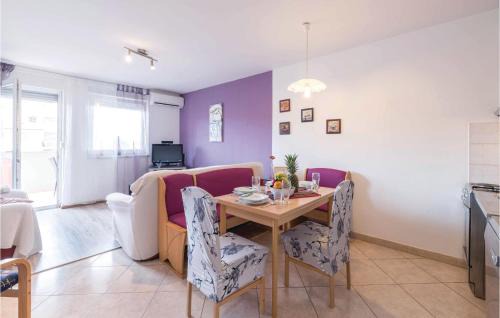 Liznjan Apartment | Cozy Apartment In Liznjan With Wifi
