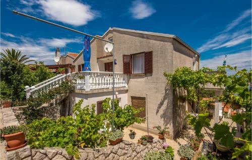 Cove Murtar Apartment | Cozy Apartment In Mali Losinj
