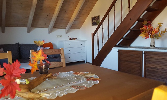 Eibenstock Condo | Cozy apartment in the beautiful Ore Mountains - apartment autumn