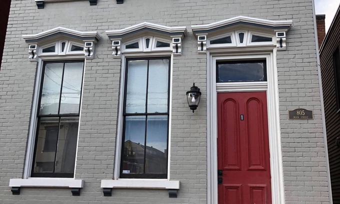 Covington House | Cozy Apartment in the Heart of MainStrasse