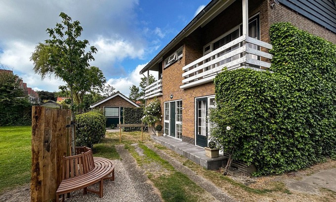 Zoutelande Apartment | Cozy apartment in Zoutelande with WiFi