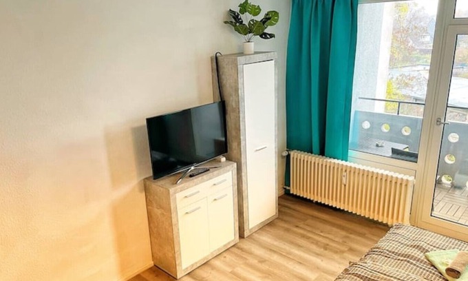 Rath Apartment | Cozy apartment near Düsseldorf Airport - with balcony