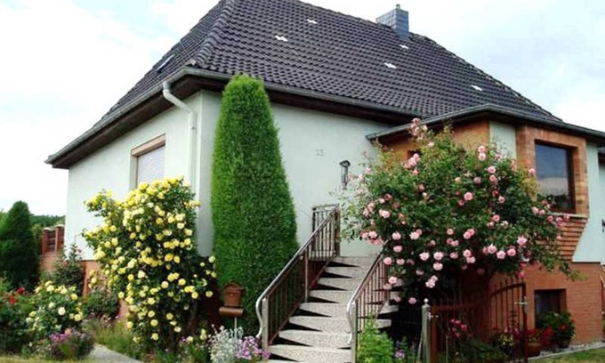 Dargun Apartment | cozy apartment near Klostersee - Ferienwohnung (Schulz, Siegfried)