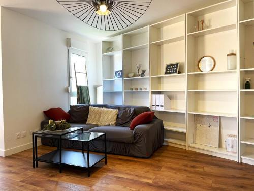 Hagondange Apartment | Cozy apartment near train station