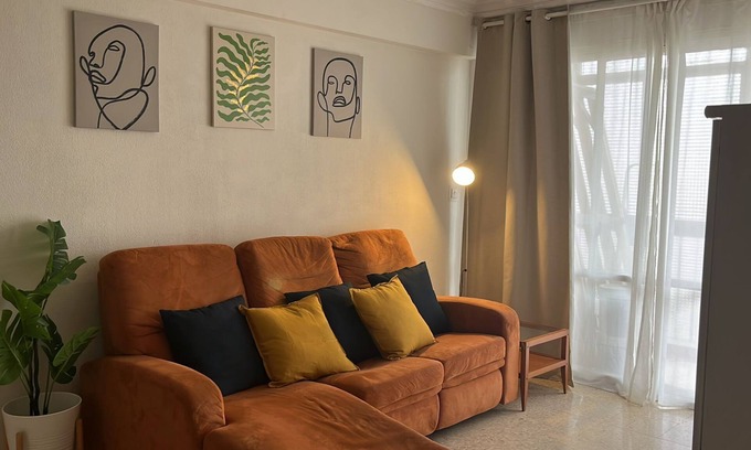 Leon XIII-Los Naranjos Apartment | Cozy Apartment Next to Center