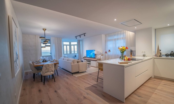 Historic Center of Estepona Apartment | Cozy apartment on the seafront Estepona (Costa del Sol)