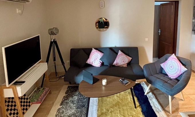 Concordia Apartment | Cozy apartment/relaxing terrace, 10min to Beaches and restaurants