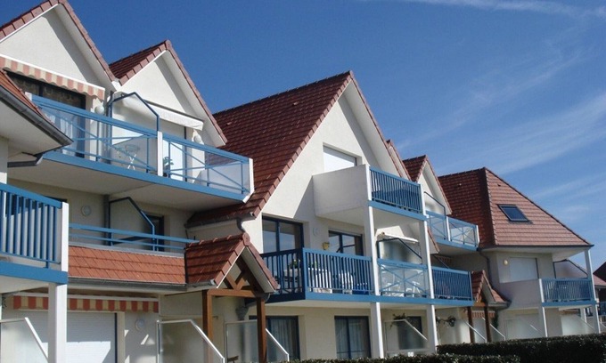 Merlimont-Plage Apartment | Cozy apartment with balcony and lake view in Merlimont